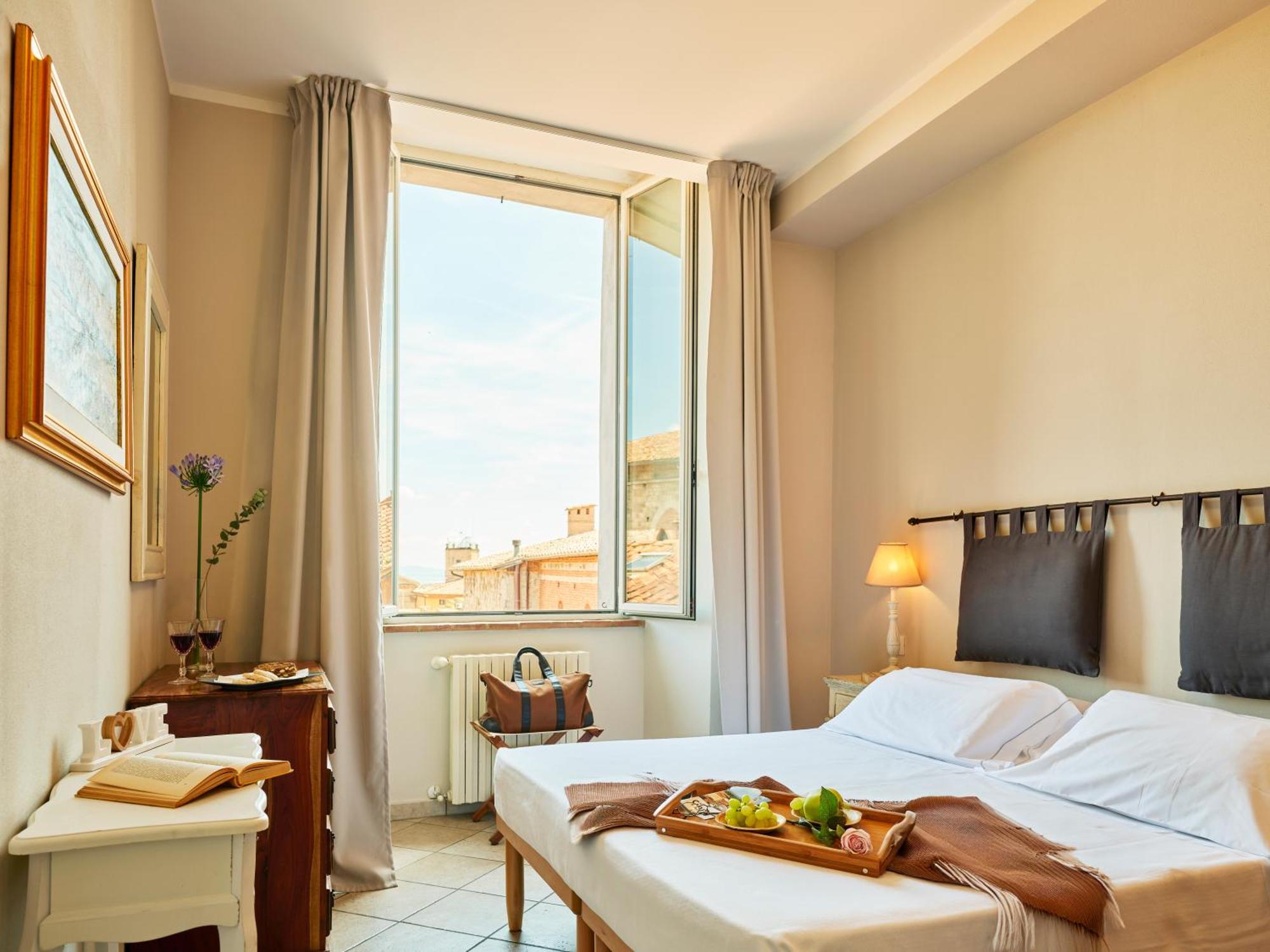 I Terzi Di Siena - Rooms Only Luaran gambar